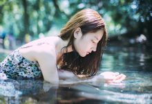 森林中的性感天使 溪边露玉足轻轻漫步-缙哥哥