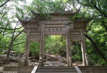 苏州一日游之灵岩山寺:灵岩秀绝冠江南,山径兴复满亭春。-缙哥哥